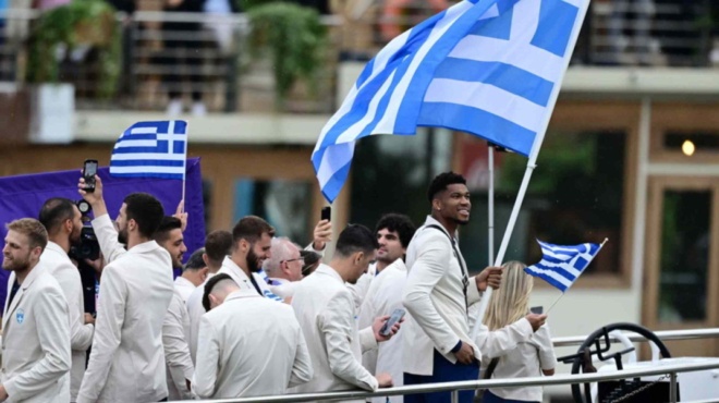 γιάννης-αντετοκούνμπο-το-πρώτο-μήνυμ-208627