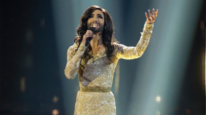 κοντσίτα-από-νικήτρια-της-eurovision-με-γυναικ-203714